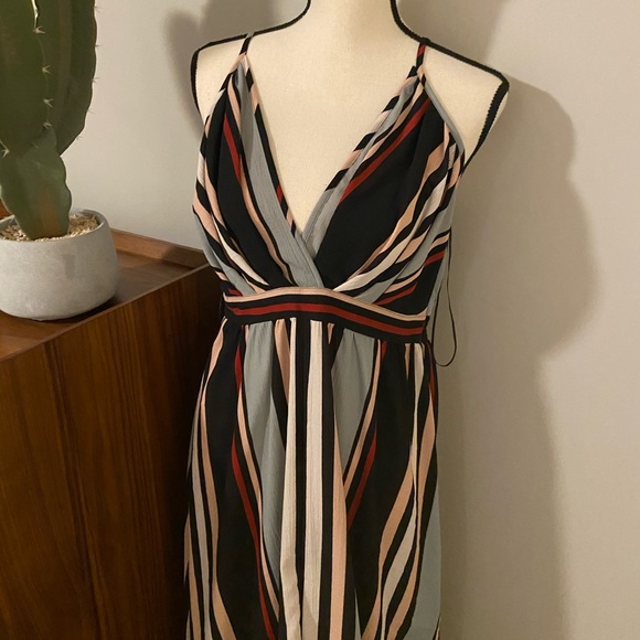 Angie Dresses & Skirts - Never worn beautiful maxi dress